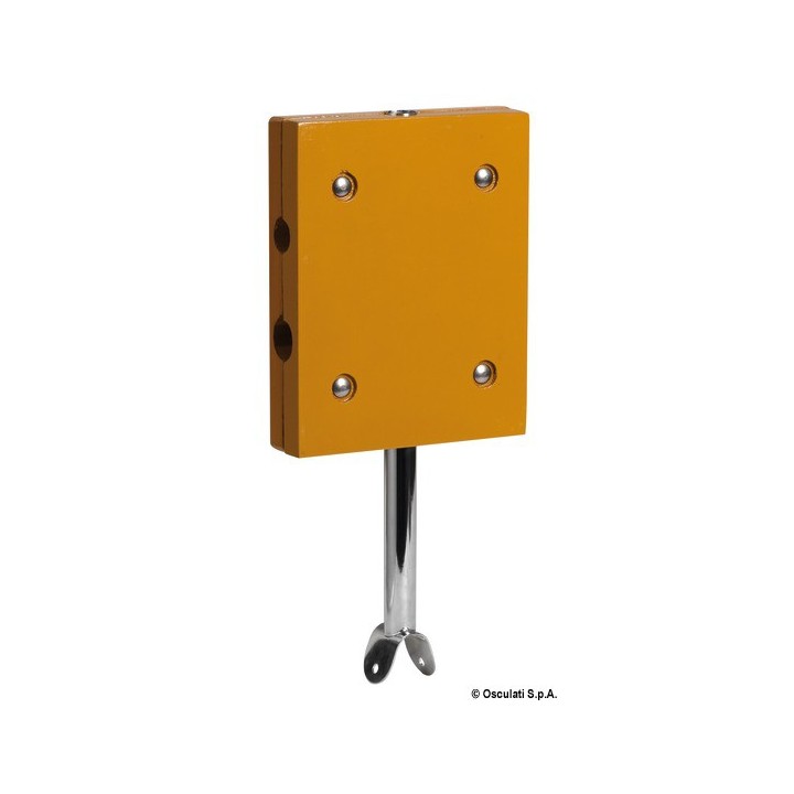 Support moteur auxiliare balcon de poupe 
