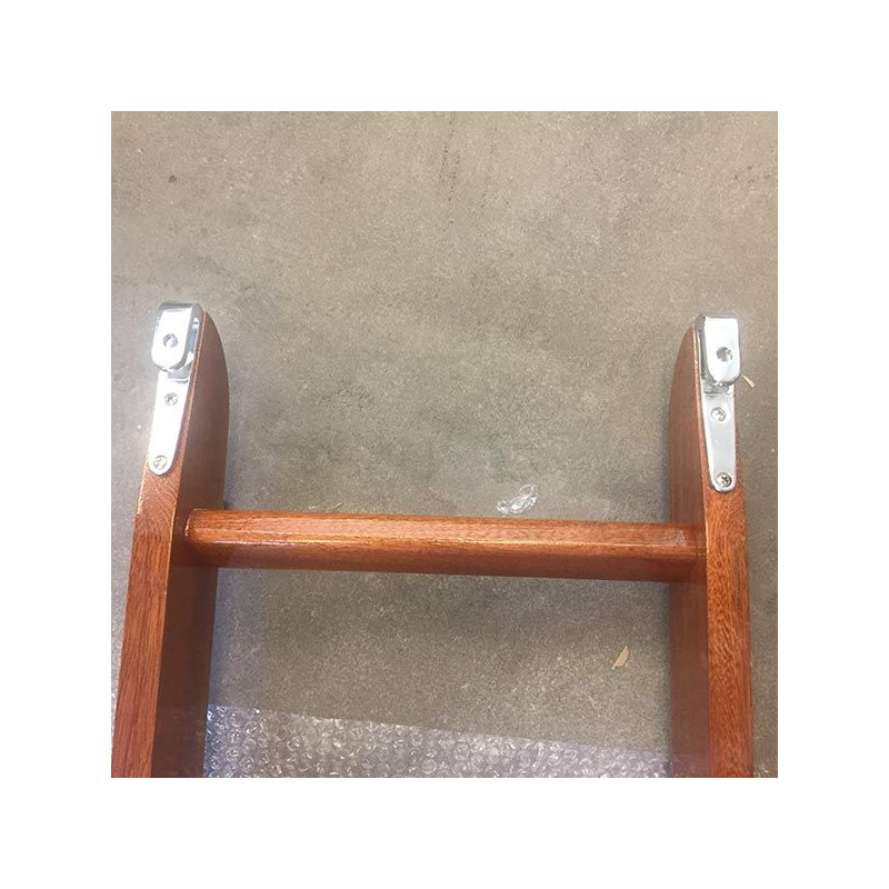 Echelle de bateau en acajou 